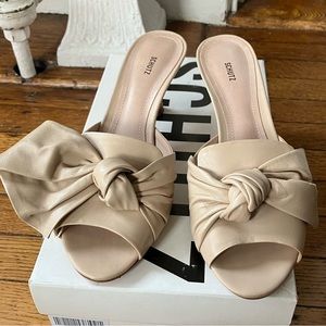 NWB Schultz nappa leather mules